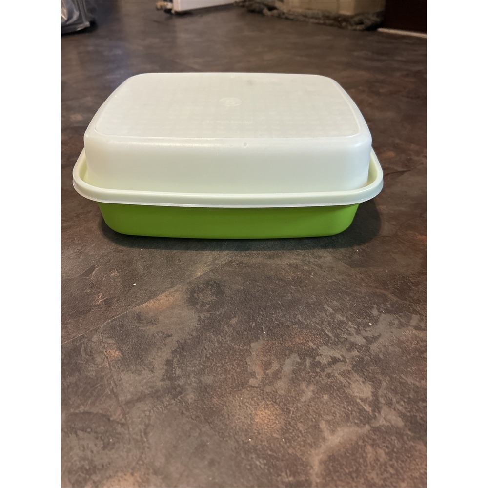 Tupperware Lime Green Large Season Serve Marinating Dish with Lid 1294 1295